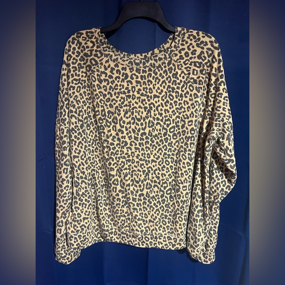New Directions Tan and Black Animal Print Top